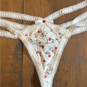 For love and lemons Cora embroidered v-string panties